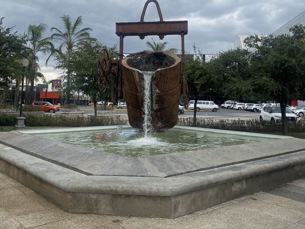 Ehemaliger Gießpfannen-Brunnen im Parque Fundidora in Monterrey, Nuevo León